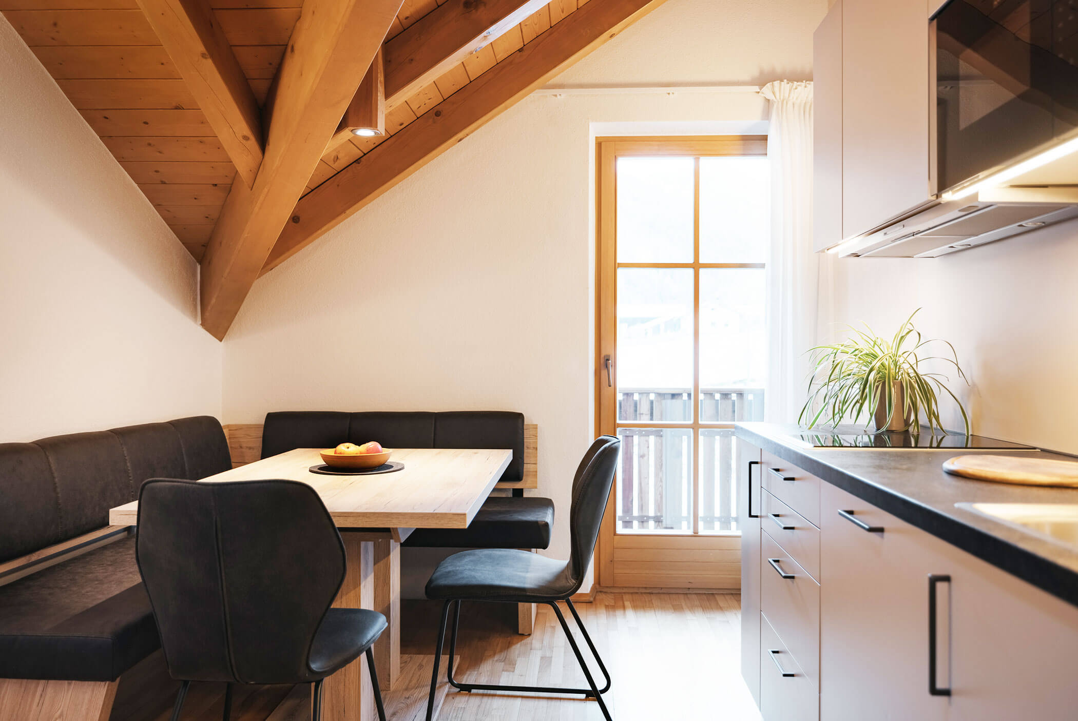 Wohnung Vogel Küche mit Sitzecke